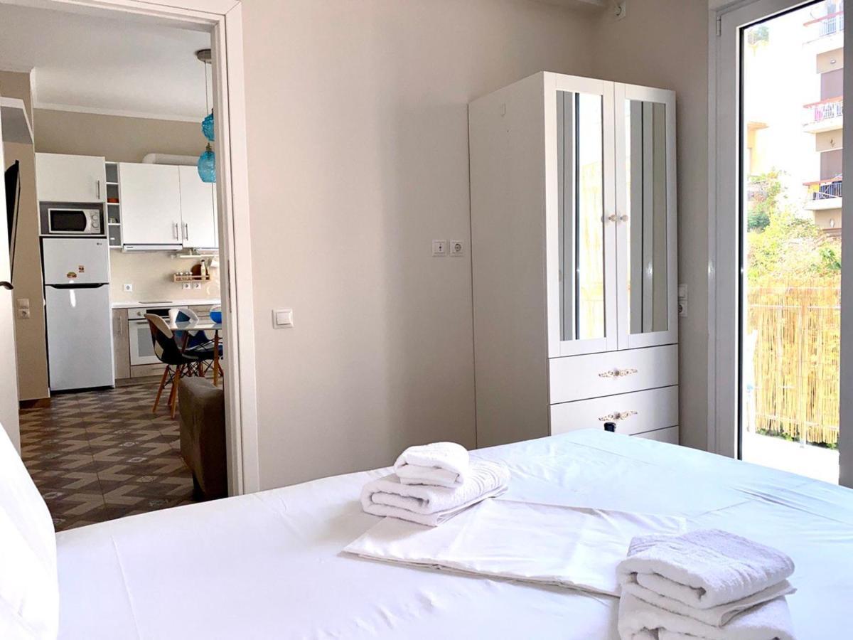Dafni'S Home Is In 200M To Metro Ag Ioanis Atena Exterior foto